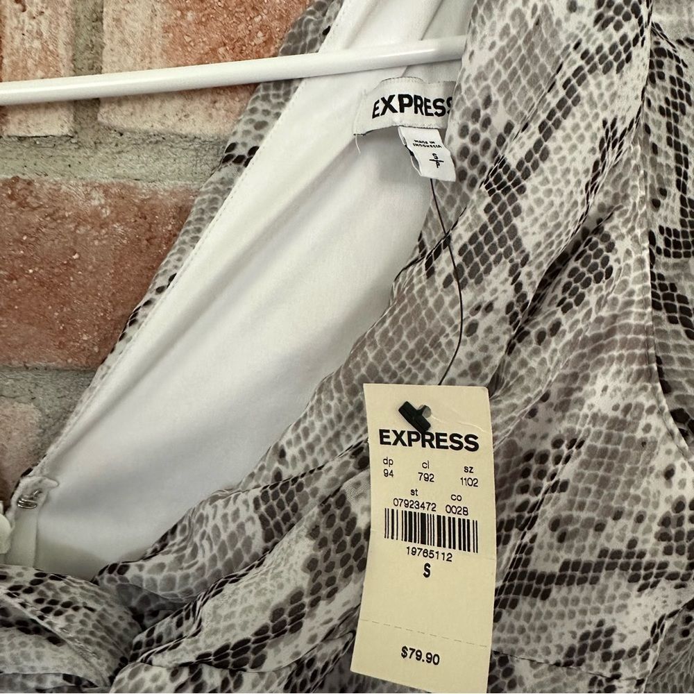 Express Cutout Long Sleeve A Line Dress NEW Women’s Small Gray Snakeskin Print - Picture 5 of 10
